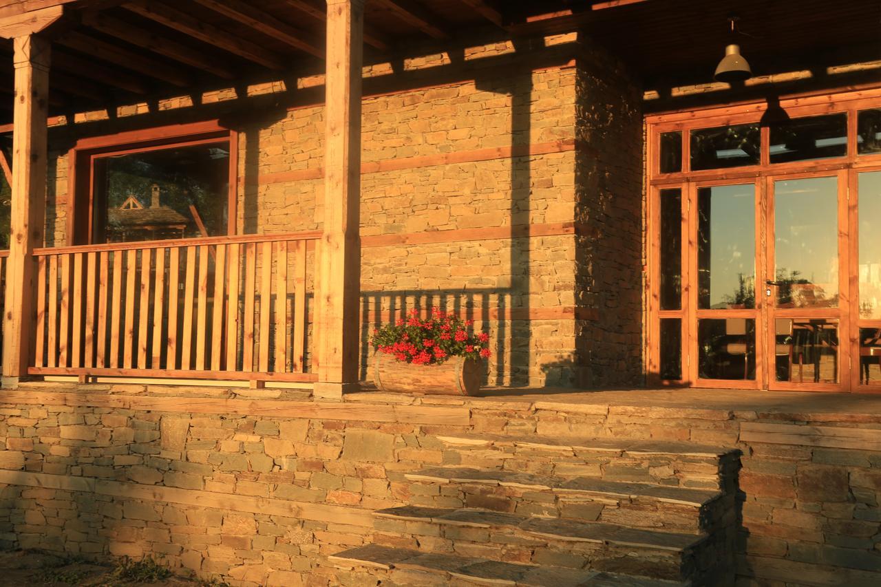 Leshten Guest Homes Exterior foto
